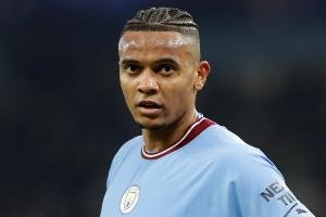 开云-记者：奥斯梅恩致电曼城后卫阿坎吉，劝说后者加盟加拉塔萨雷