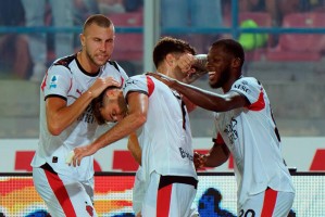 开云官网-意甲-莫德里奇送助攻 米兰2-0莱切迎首胜