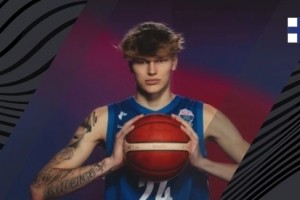 开云入口-小马尔卡宁！记者称赞穆里宁：有基里连科的影子 天空是他的极限