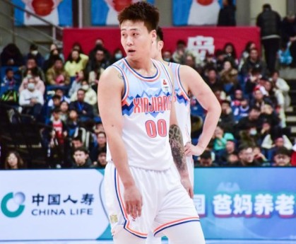 媒体人：赵睿转会谈判过程中 曾有其他俱乐部加入&amp;amp;开出高价