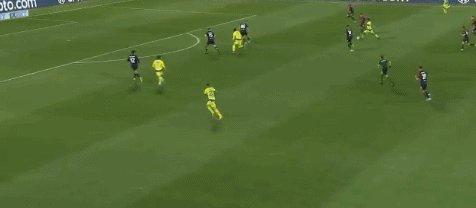 1649547168162021827.gif 尤文.gif